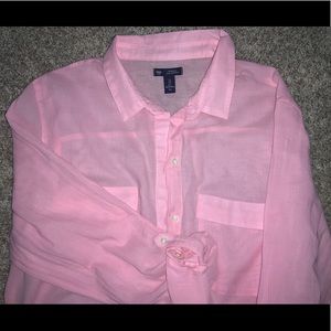 Gap Pretty in Pink Boyfriend Fit Coup Button Down